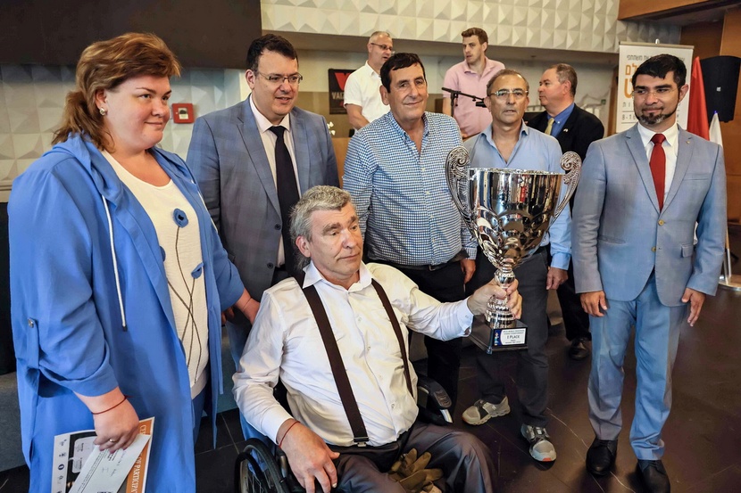 Он шёл к успеху через боль